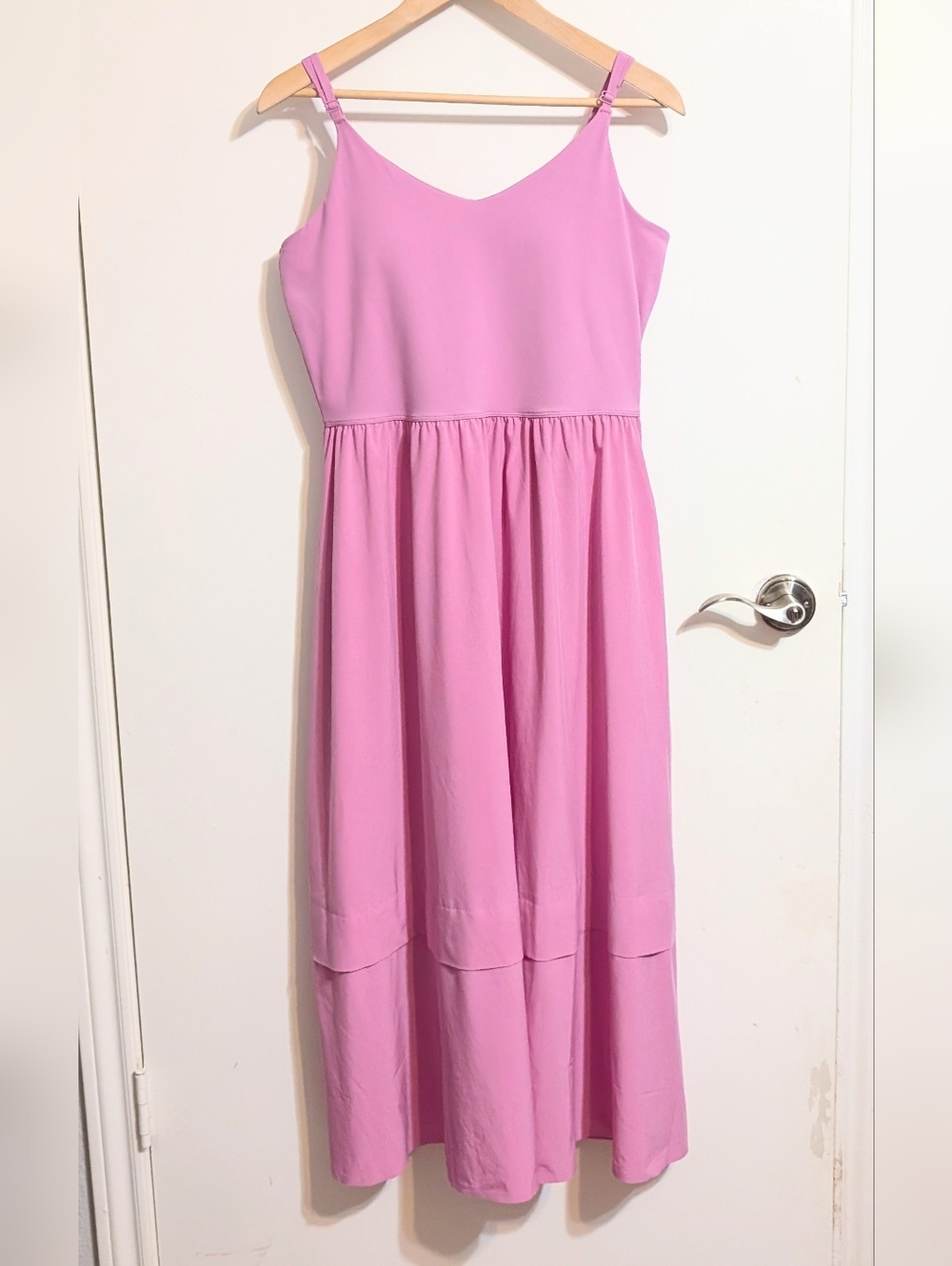 Athleta Presidio Midi Dress Orchid Pink Medium Travel Pockets Adjustable Straps